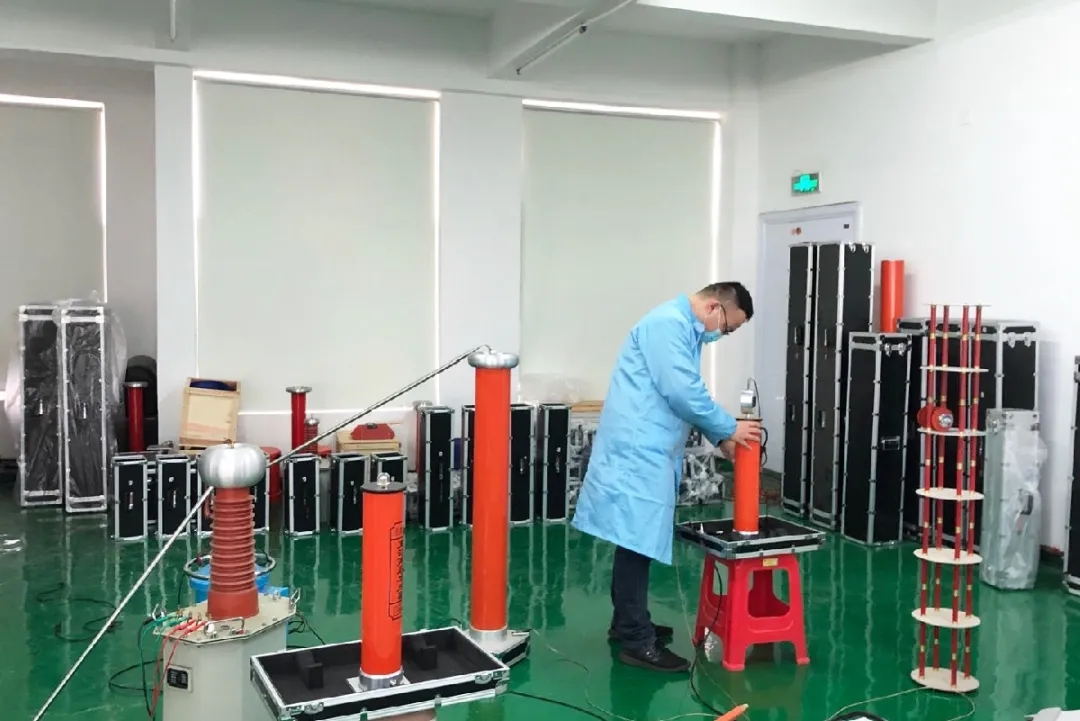 行业的脊梁 — 乘风破浪15年的“我”感恩您的同行.jpg 04.jpg
